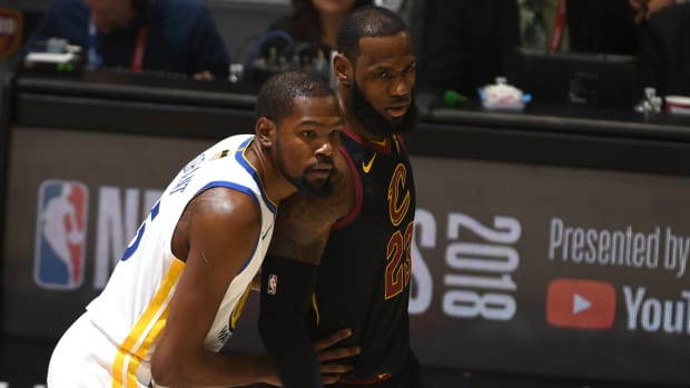lebron_james_marquee_cavs_.jpg